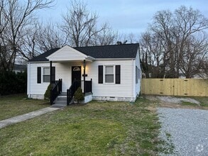 Building Photo - 4820 S Oliver Dr