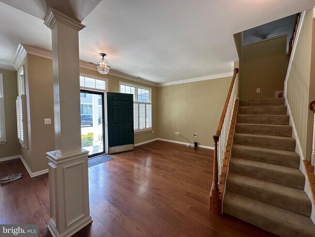 Foto del edificio - 28405 Pinehurst Cir