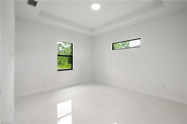 Building Photo - 2813 27th St SW