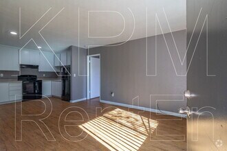 Building Photo - 3939 N Pershing Ave