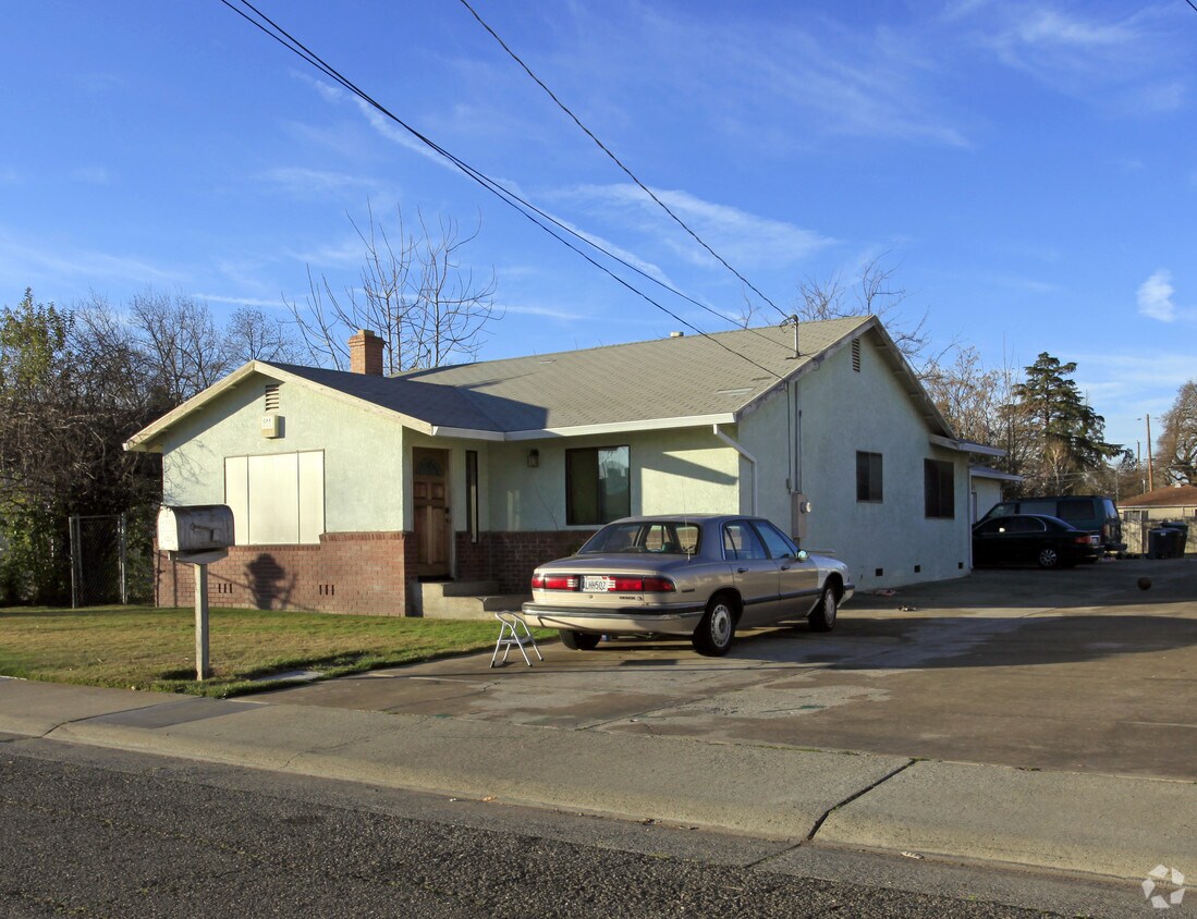 Building Photo - 4221-4241 Soledad Ave
