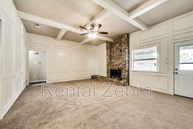 Foto del edificio - 500 Woodhollow Dr