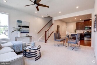 Building Photo - 43792 Middleway Ter