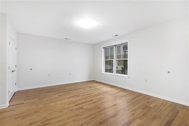 Building Photo - 437 Whiton St