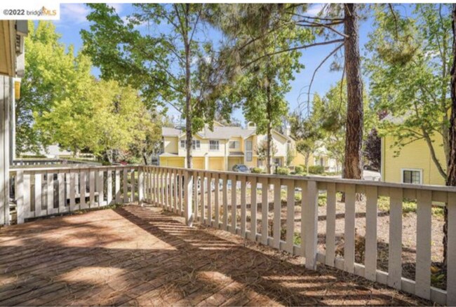 Foto del edificio - 807 Devonwood