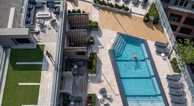 Building Photo - Vertis Green Hills