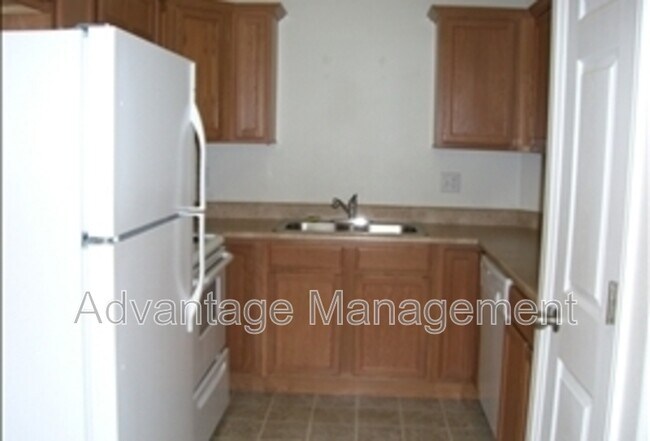 Building Photo - 1606 Westbury Way