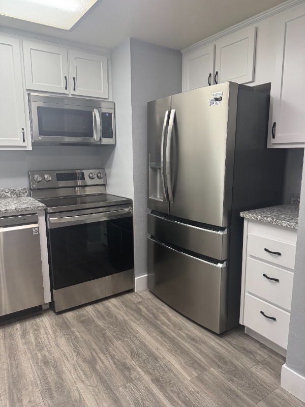 Building Photo - 325 Standiford Ave