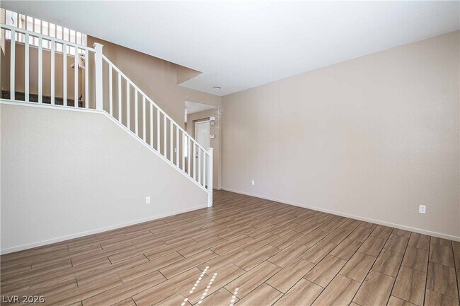 Building Photo - 3925 Meadow Foxtail Dr