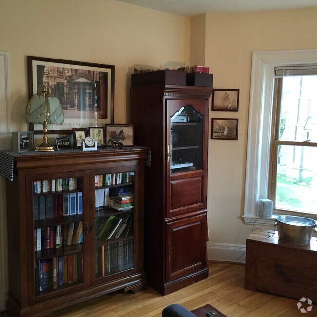 Building Photo - 1091 Boylston