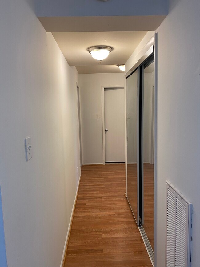 Foto del edificio - 1723 Westwind Way