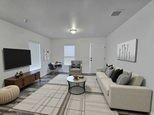 Building Photo - 3642 Boulder Hwy