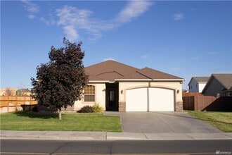 Building Photo - 523 Paxson Dr