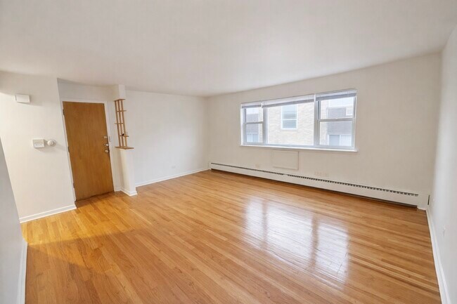 Foto del edificio - 2027 W 111th St