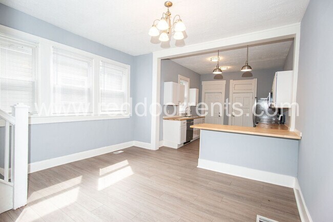 Building Photo - Your new dream home nestled in the heart o...