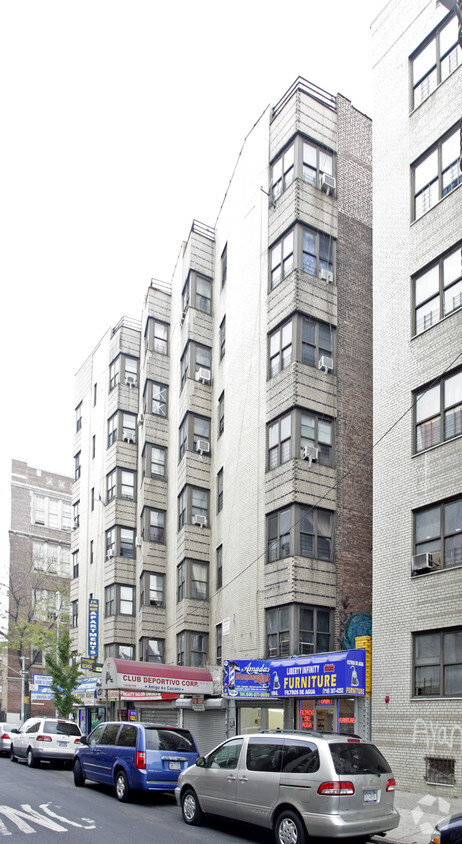 Foto del edificio - 149-159 E 181st St