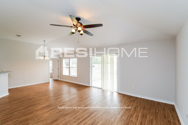 Building Photo - NEW BEAUTIFULLY RENOVATED HOME!
