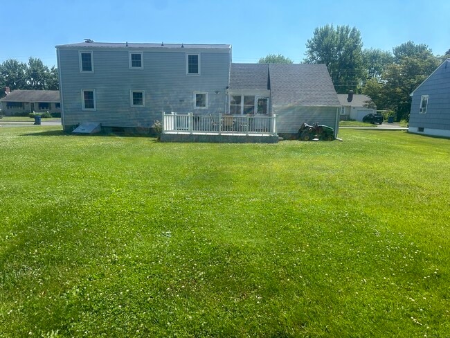 Building Photo - 31 Schultz Rd