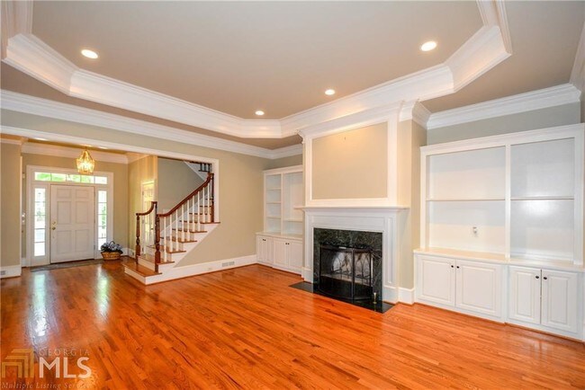 Building Photo - 1152 Bellewood Square