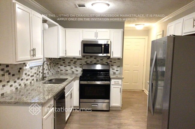 Building Photo - 2909 Sentinel Cir