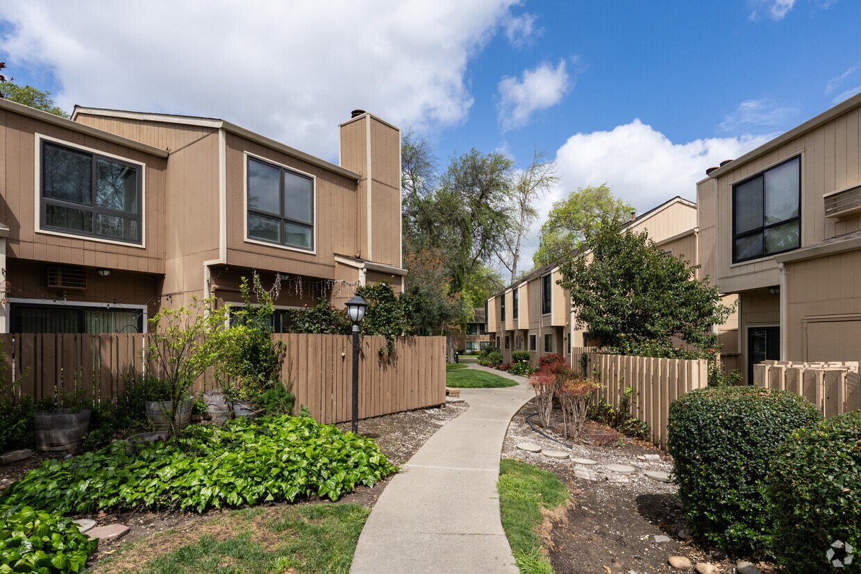 exterior - Vintner Condominiums