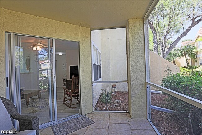 Foto del edificio - 12640 Equestrian Cir