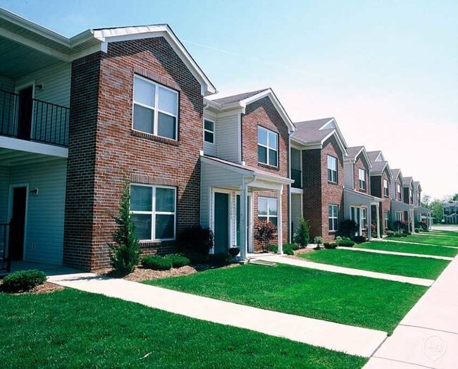 Cumberland Crossing Apartments Fishers, IN