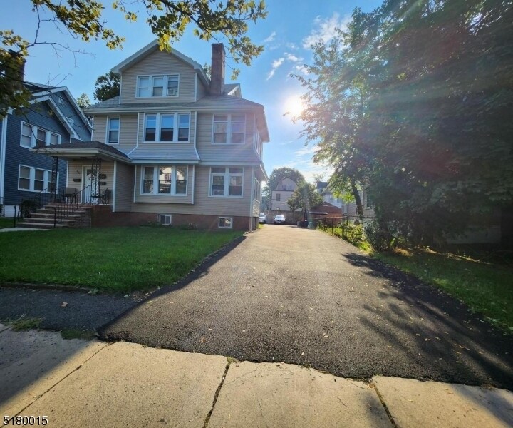 300 S St Unit 2, East Orange, NJ 07018 Apartment for Rent in East Orange, NJ