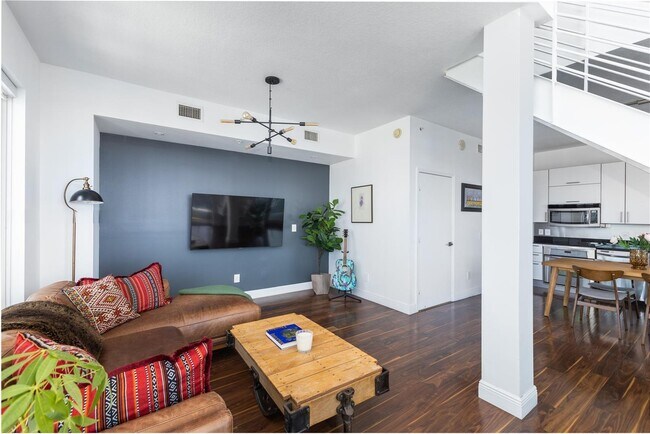 Foto del edificio - 60 SW 13th St