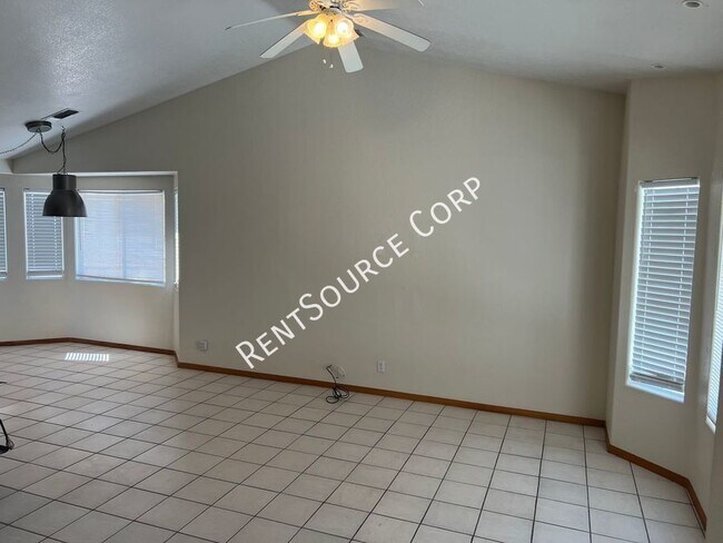 Foto del edificio - 3 Bedroom Home For Rent in Yermo Calico La...