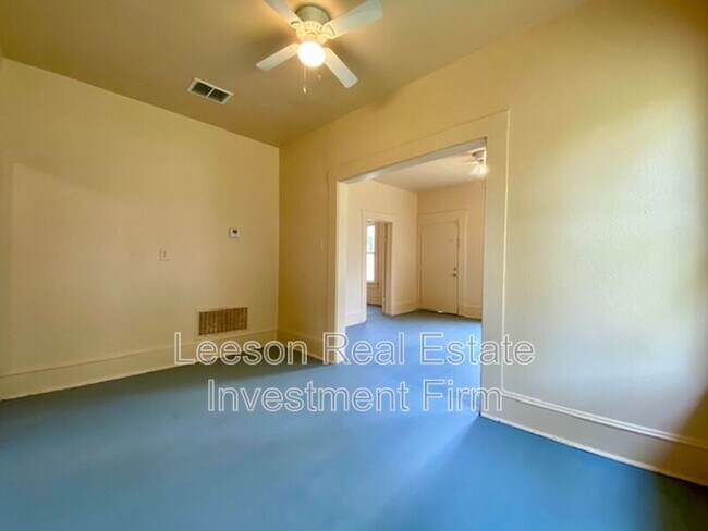 Foto del edificio - 2540 Dupont St