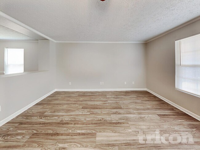 Foto del edificio - 1024 Tradewinds Dr