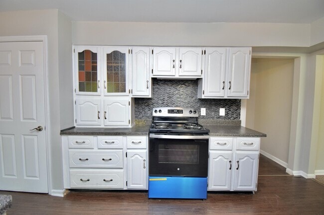 Building Photo - 9571 Beech Dr