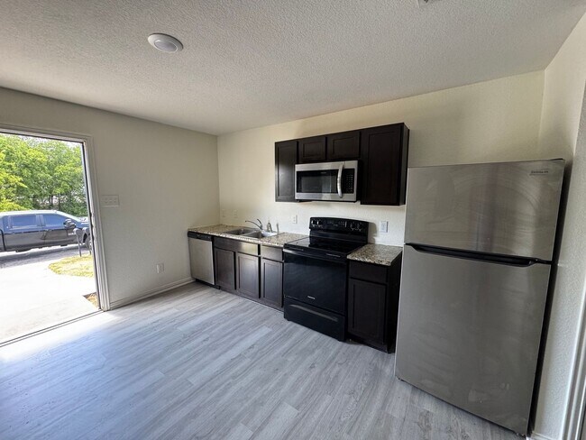 Foto del edificio - 1413 N 7th St
