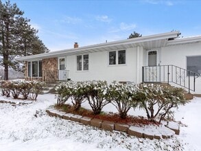 Building Photo - 9825 US-169