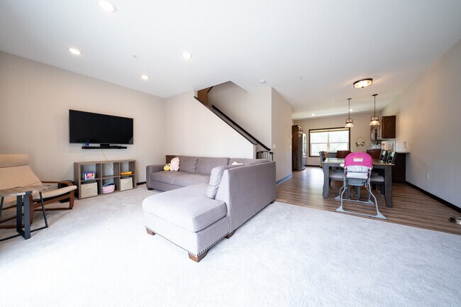 Foto del edificio - 10240 3rd St NE