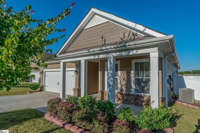 Foto del edificio - 22 Daybreak Pl