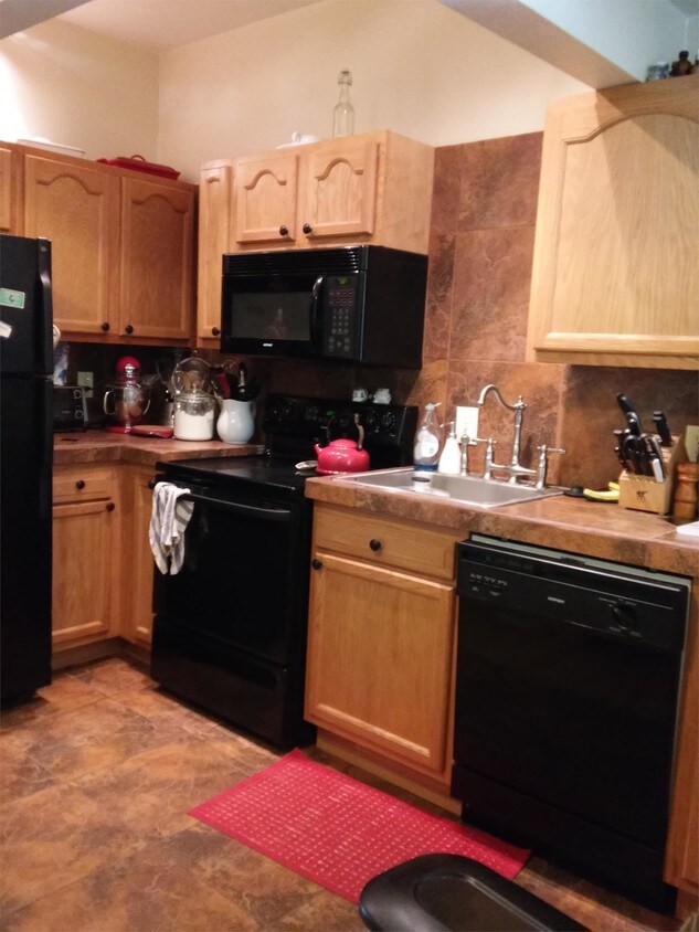 Foto principal - 5400 Stanton Ave