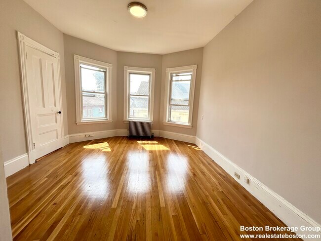 Building Photo - 22 Humphreys St