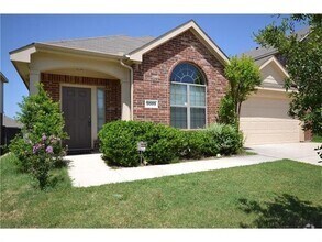 Building Photo - 9009 Weller Ln