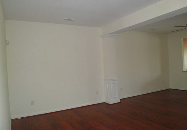 Foto del edificio - 128 Gillespie Ave