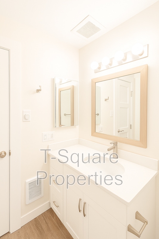 Building Photo - 325 5th Ave S