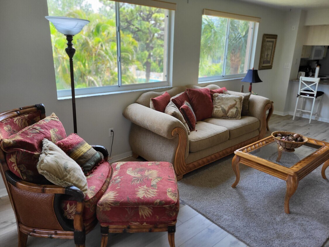 Living Room - 15171 Cedarwood Ln