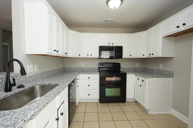 Foto del edificio - 11539 Stewarts Crossing Dr