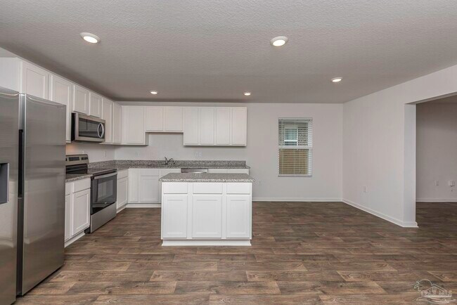 Foto del edificio - 7555 Oak Lake Blvd