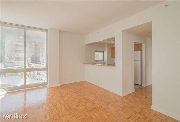 Building Photo - 401 W 37th St