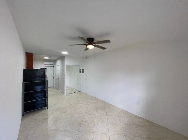 Foto del edificio - 2459 Grant St