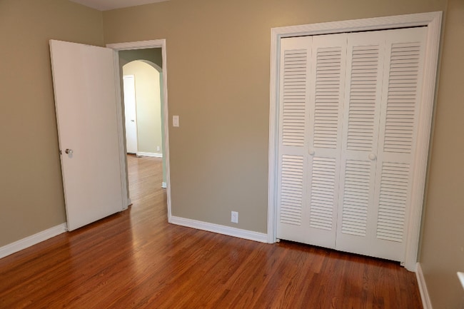 Building Photo - 202 S Bleckley Dr