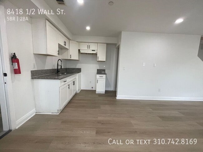 8418 1/2 Wall St.- - 8418 1/2 Wall St.- Apartment