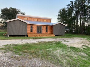 Building Photo - 23950 Coats Rd